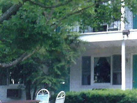 Green Valley Motel Williamstown Bagian luar foto